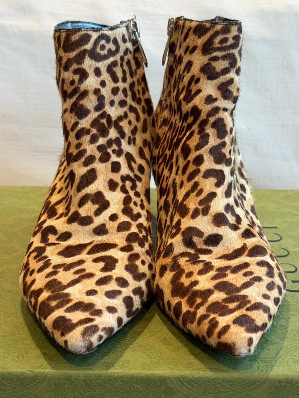 Sam Edelman Kinsey Leopard-Print Calf Skin Kitten Heel Ankle Boots - Picture 3 of 10